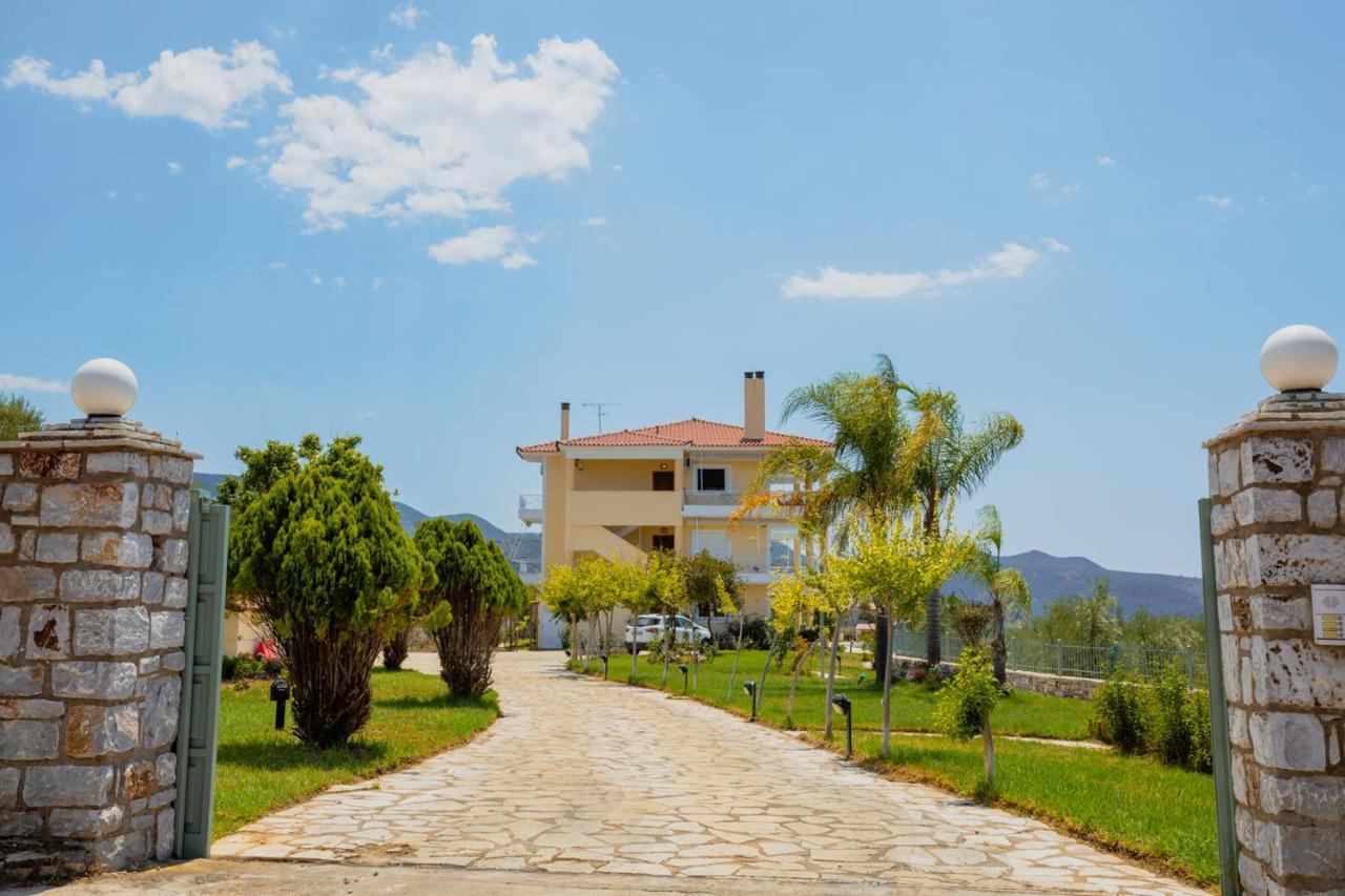 Cleopatra'S House Apartment Kalamata Exterior photo